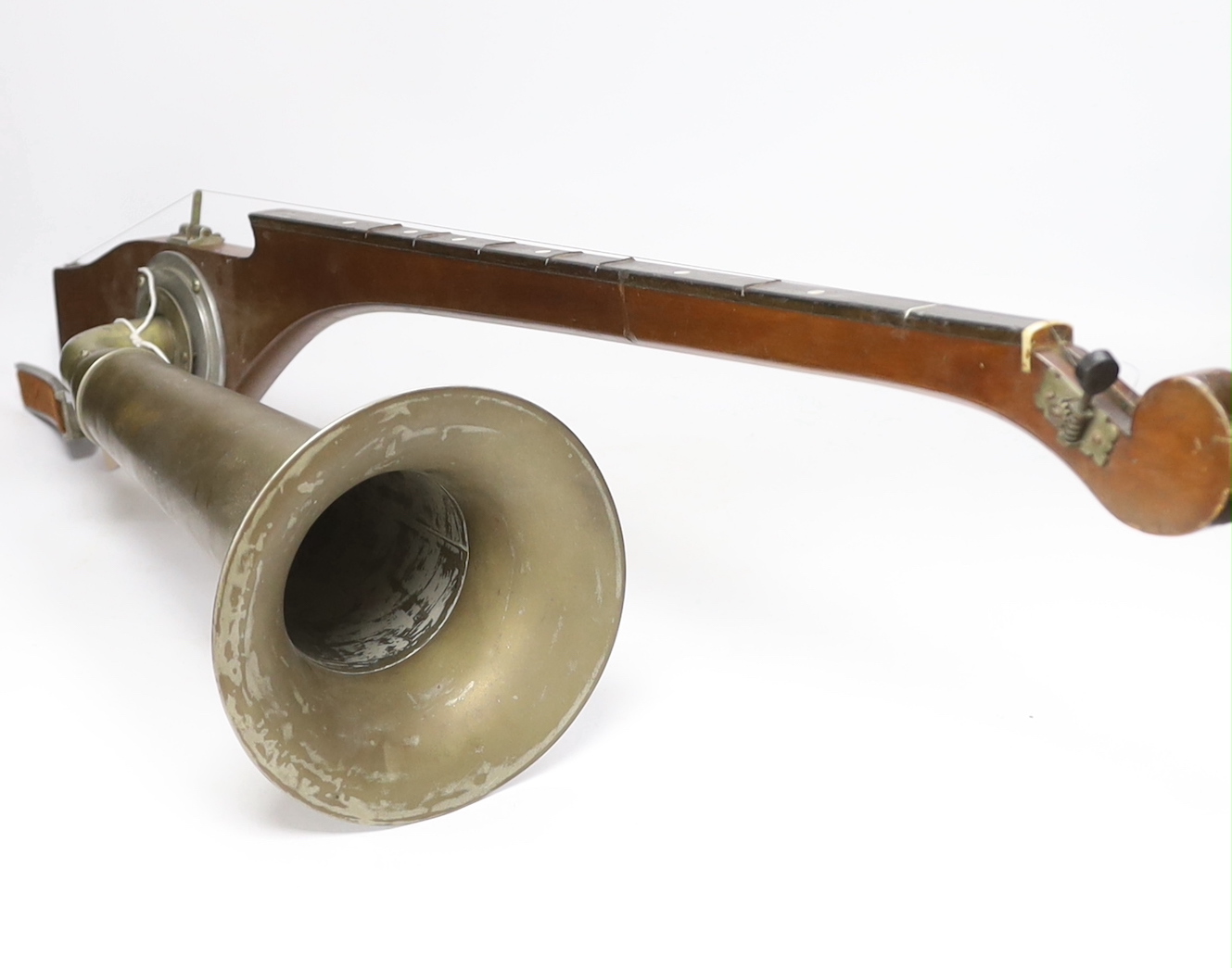 A single string 1920s Phono-fiddle by Stroviols, with horn, overall length 89cm
